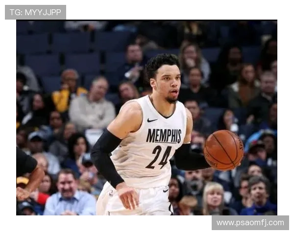 伊森称赞狄龙智谋出众自己将努力向其学习提升球技